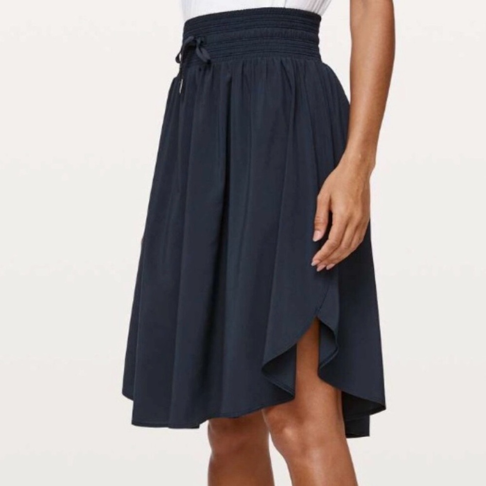 Lululemon Everyday Skirt in Navy